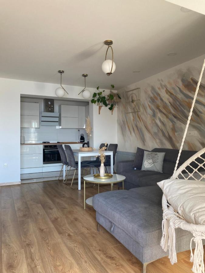 Apartments Niko, Near Beach, Free Parking, Wi-Fi Tucepi Bagian luar foto